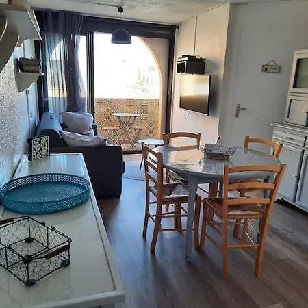Location T2 Port Leucate